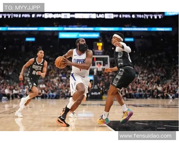 2015年快船与马刺激战回顾央视全程直播精彩瞬间分析 2015年快船与马刺激战回顾央视全程直播精彩瞬间分析